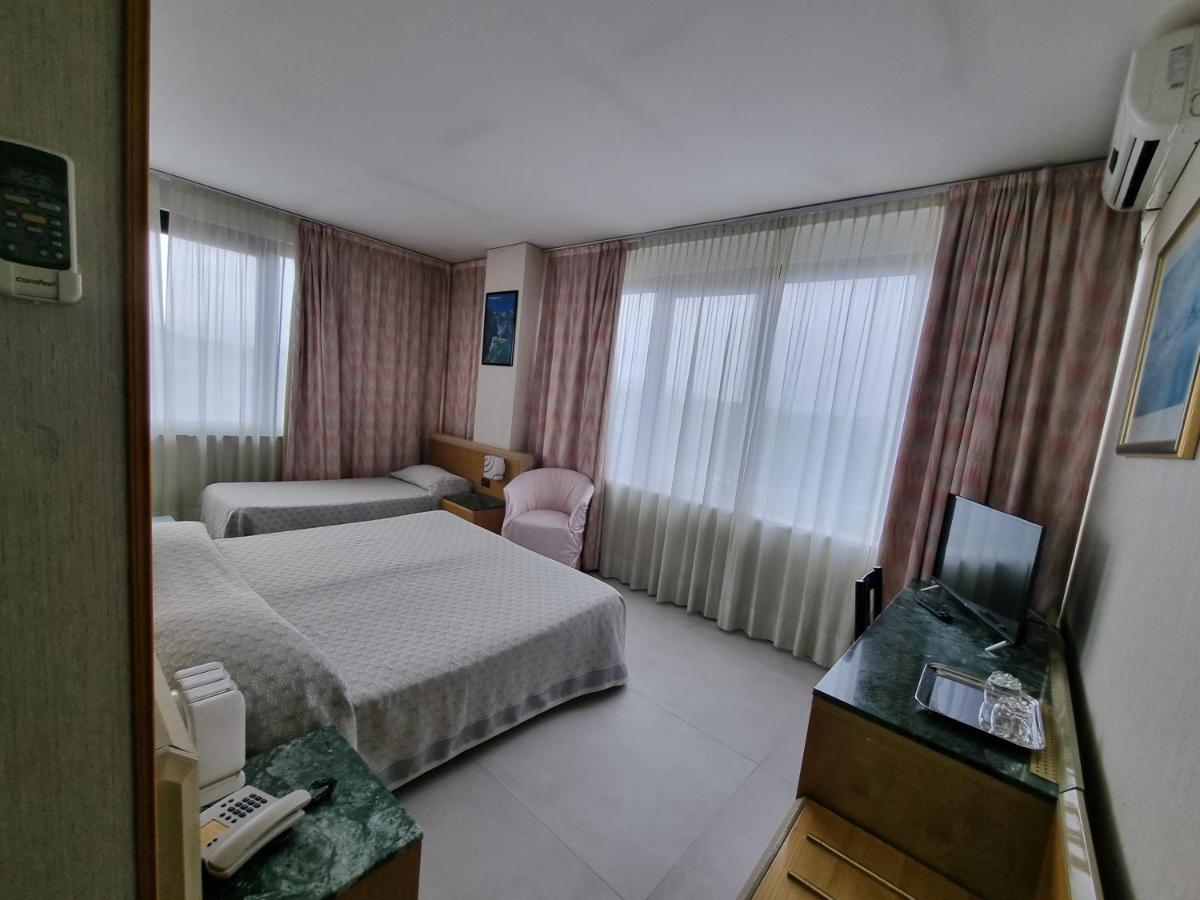Hotel Thema 로카 산 지오반니 외부 사진