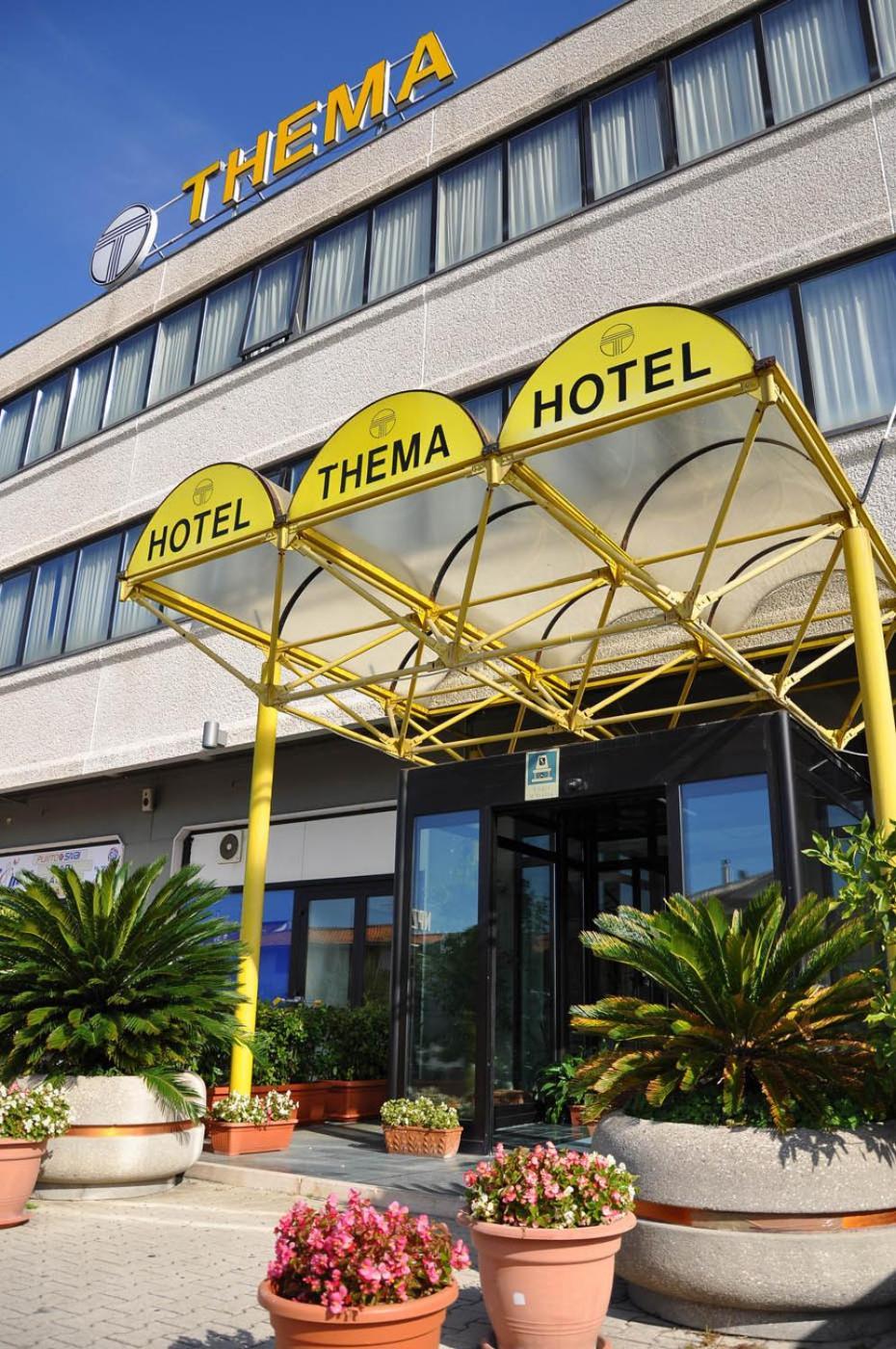 Hotel Thema 로카 산 지오반니 외부 사진