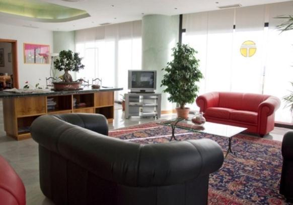 Hotel Thema 로카 산 지오반니 외부 사진