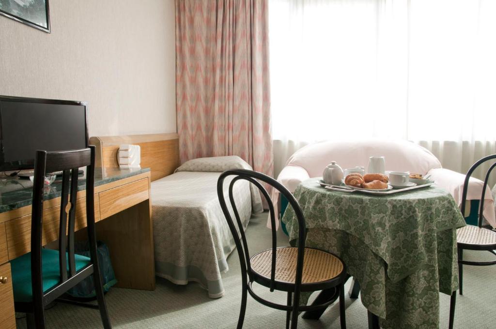 Hotel Thema 로카 산 지오반니 외부 사진
